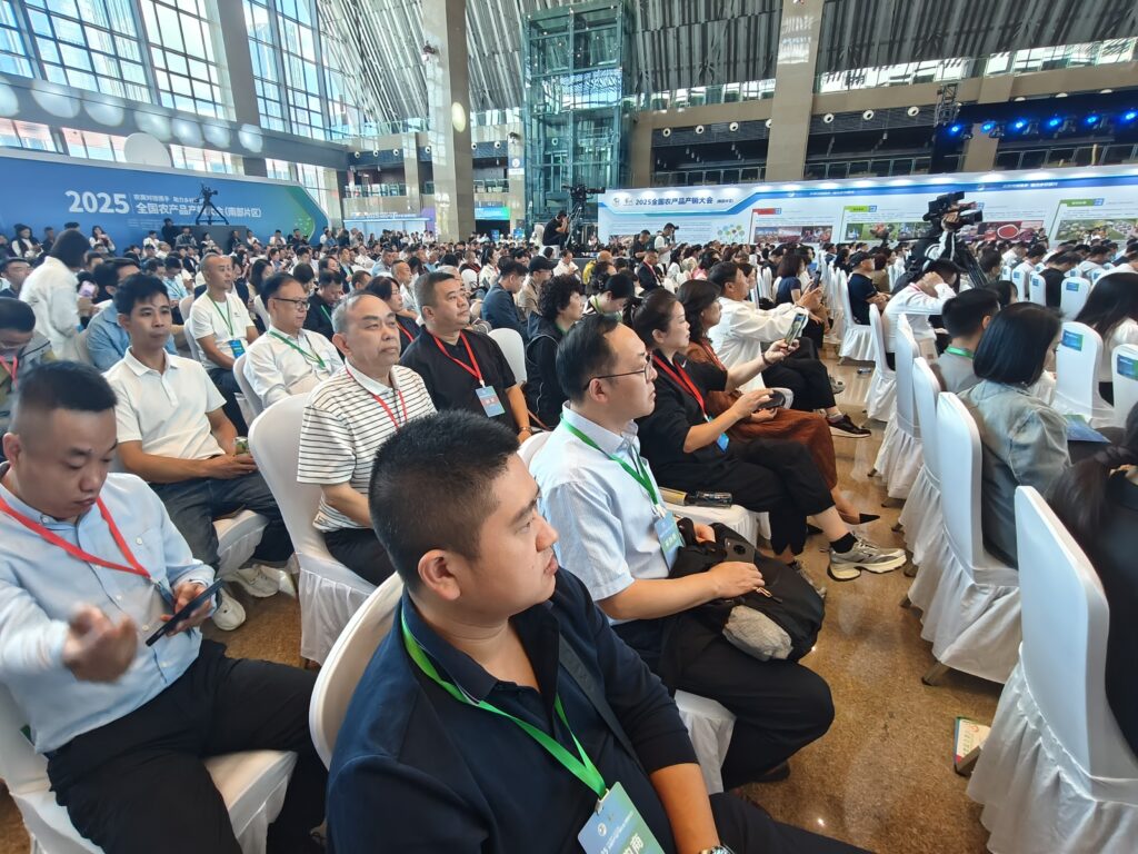 重庆老字号协会组织参加全国农产品产销大会 37 吴海东