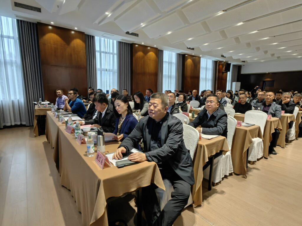 重庆老字号协会召开第三届第二次会员代表大会 14 周福生