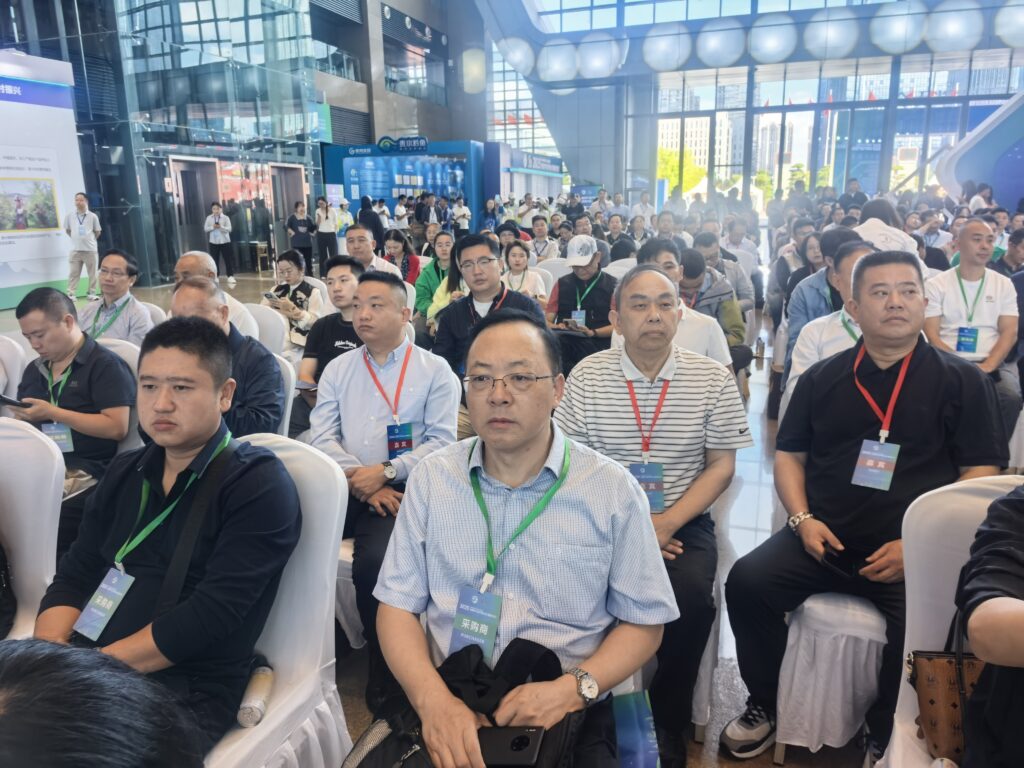 重庆老字号协会组织参加全国农产品产销大会 39 崔文生