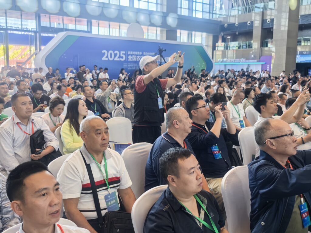 重庆老字号协会组织参加全国农产品产销大会 40 粱山六