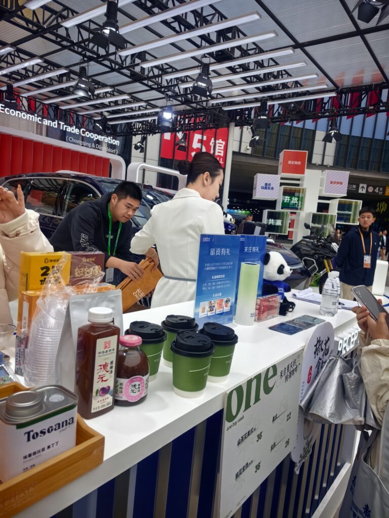 第五届中华老字号创新发展大会成功举办 11 德元